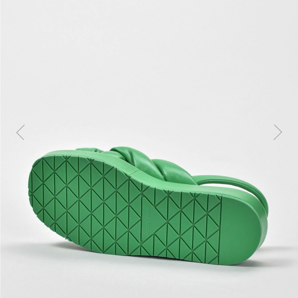 Women’s Green sandals - Picture 3 of 4